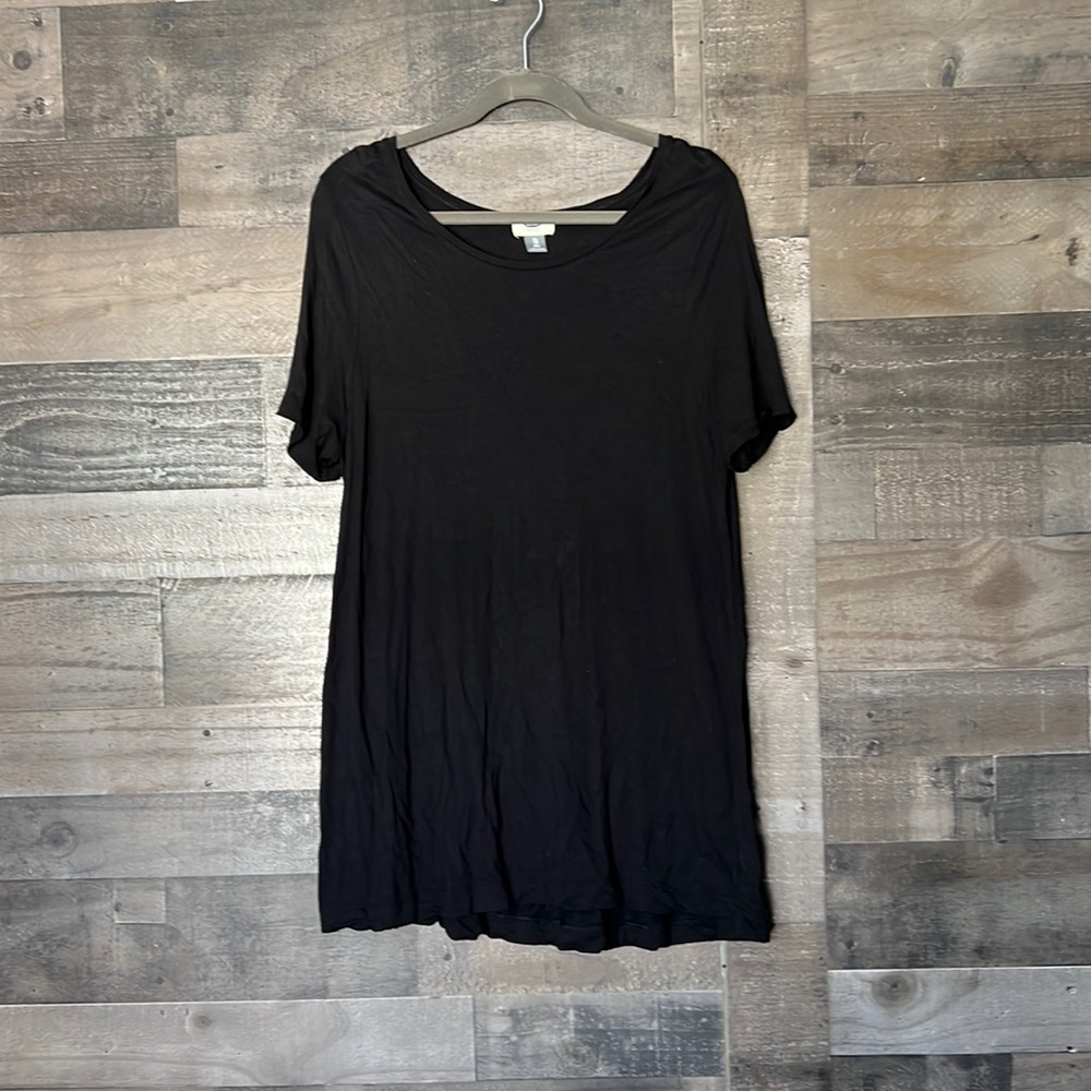 Tunic length black tee